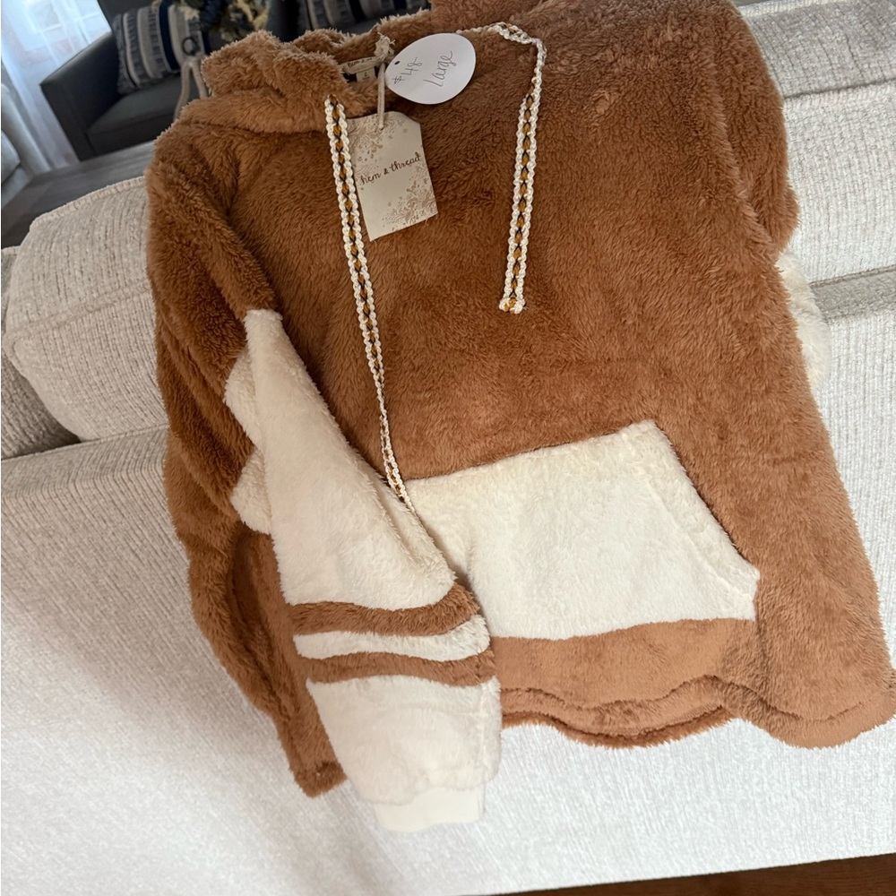 Cozy Brown and White Women's Sweater - Picture 9 of 10